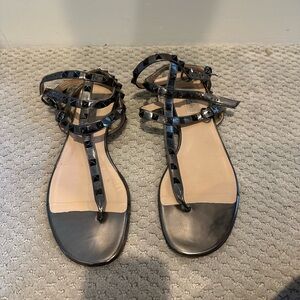 Valentino Rockstud Metallic Flat Sandals - size 9.5 (EU 41)
